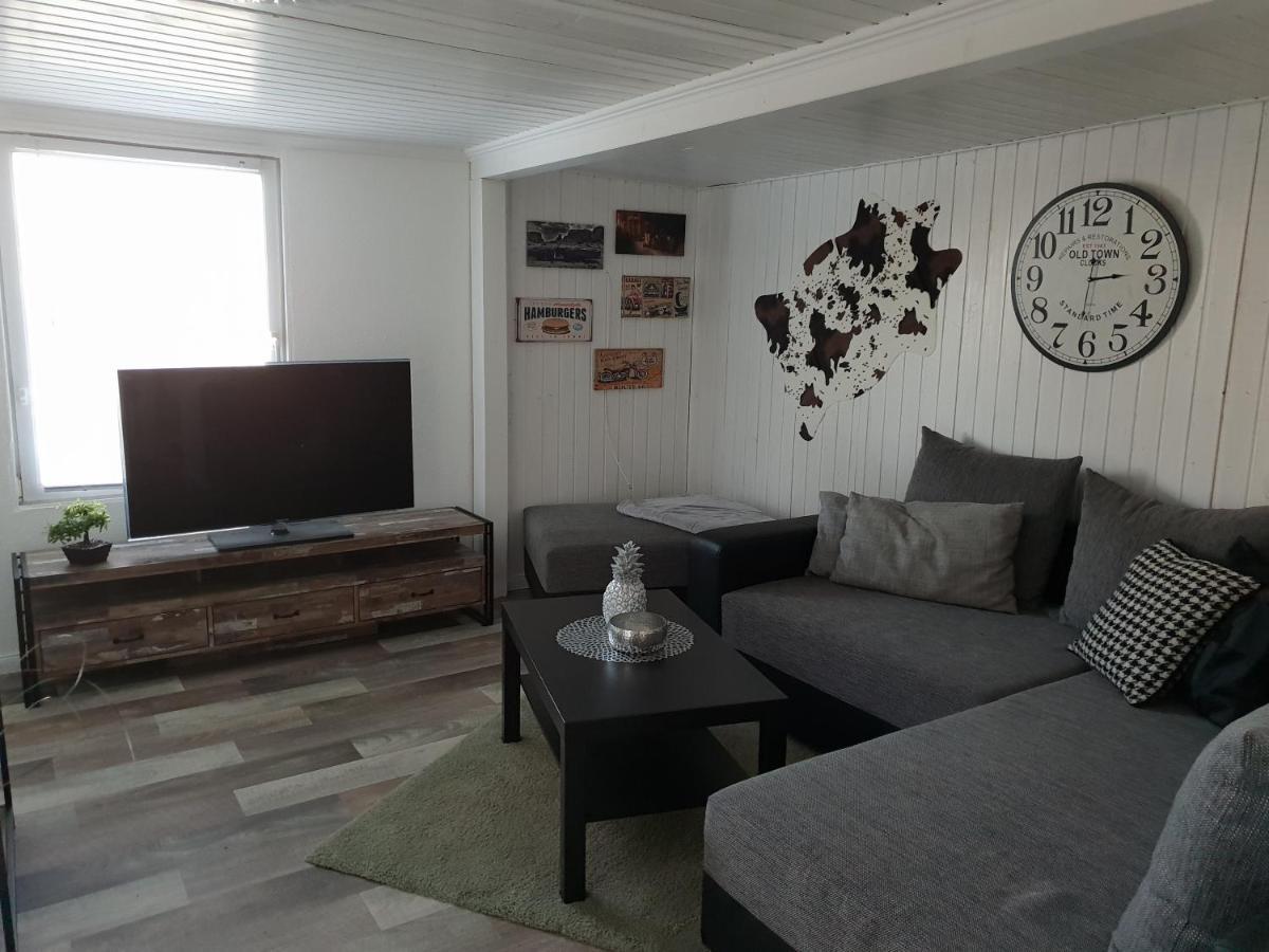 Ferienwohnung Lindenstrasse 8L Flessenow エクステリア 写真