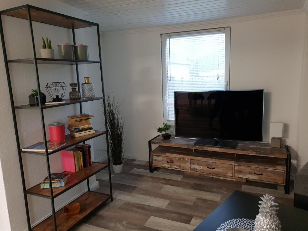 Ferienwohnung Lindenstrasse 8L Flessenow エクステリア 写真